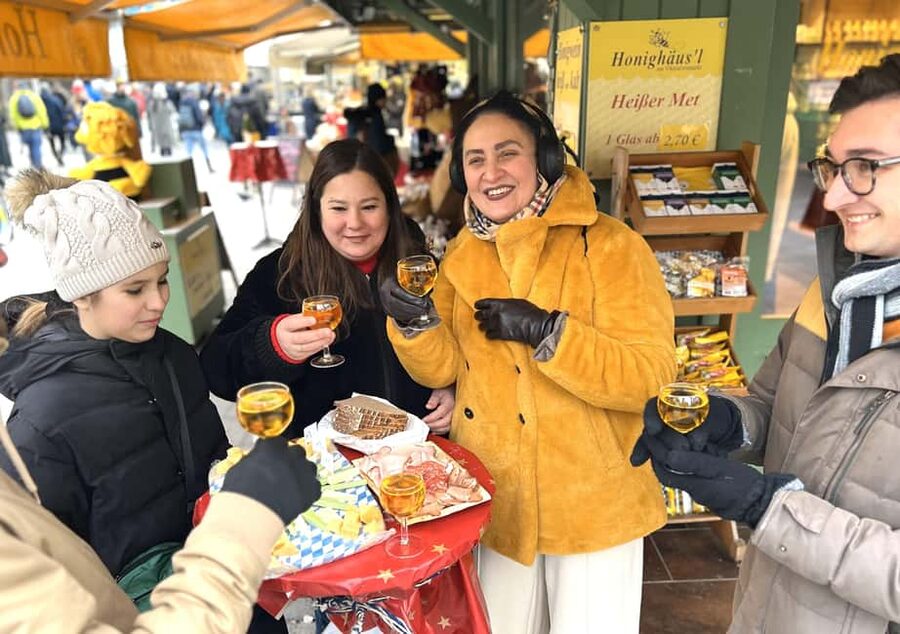 Munich: Old Town Food Tour with 10+ Tastings, Beer & Pretzel - Dessert, pastry, and the secret dish