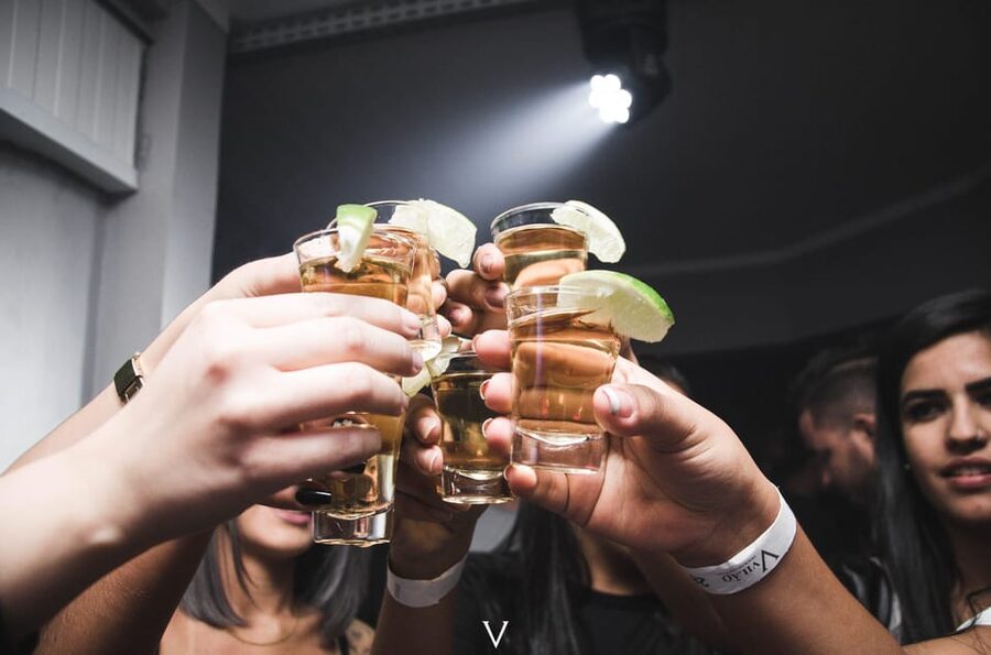 Munich Pub Crawl - 4 Locations, Shots, and Club Entry - Starting at the Brunnenbuberl fountain