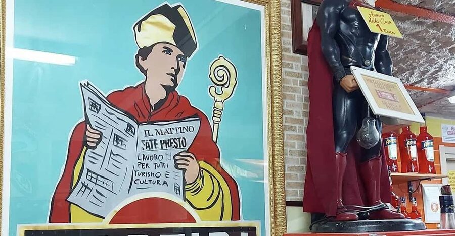 Naples cheers: Bar tour with Free Drinks - Language support and the role of the guide