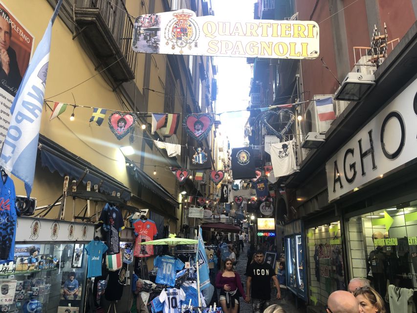 Naples: Guided Pub Crawl in the Old Town - Starting at Toledo Metro and heading into Naples after dark