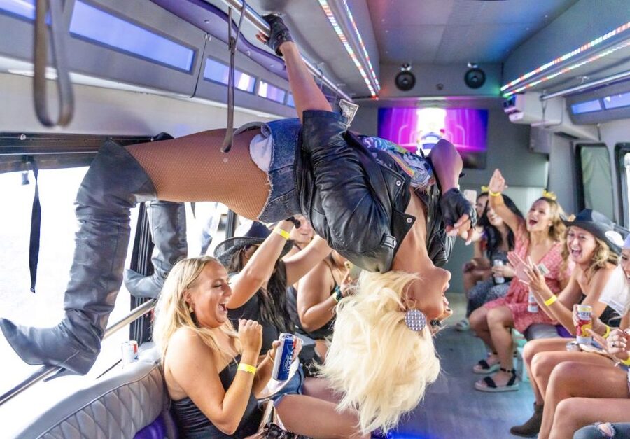 Nashville: Drag Queen Party Bus w/Games, Dancing & Drag Show - Should you book the Big Drag Bus?