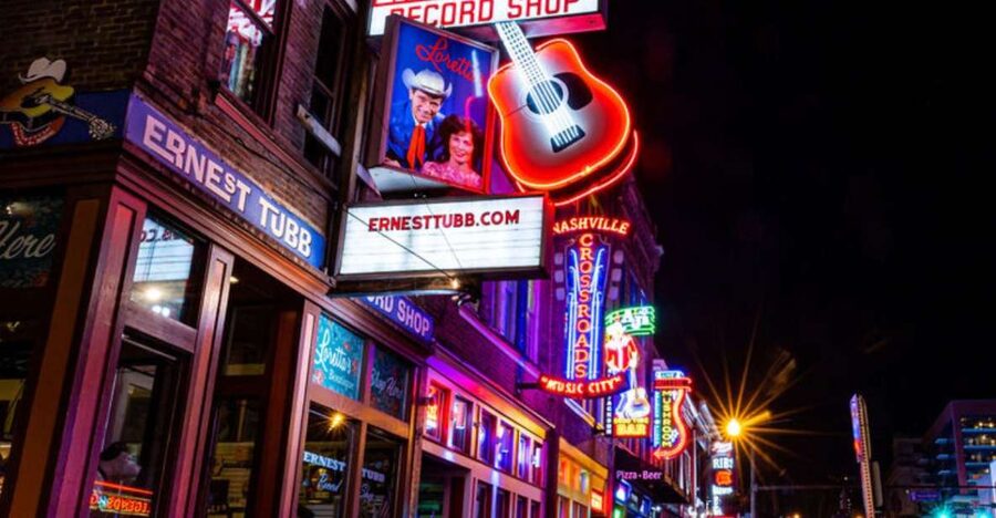 Nashville: Ghosts, Boos and Booze Haunted Pub Crawl - Four bars, four different Nashville moods