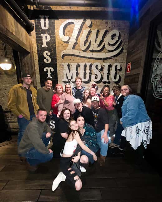 Nashville: Live Music Bar Crawl with Local Artists - Printers Alley: short walks and local stories