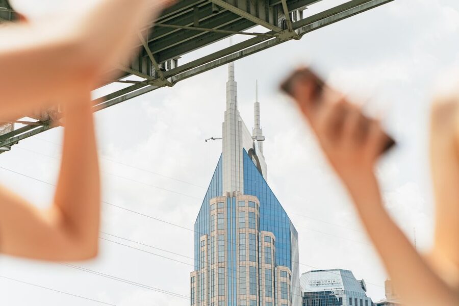 Nashville: Pontoon Party Cruise with a Captain - Drinks, seating, and comfort onboard