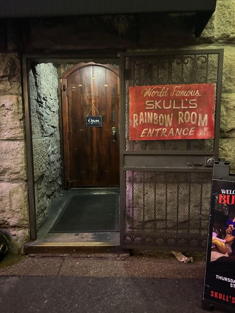 Nashville's Haunted Spirits Murder & True Crime Pub Crawl - Accessibility and practical comfort