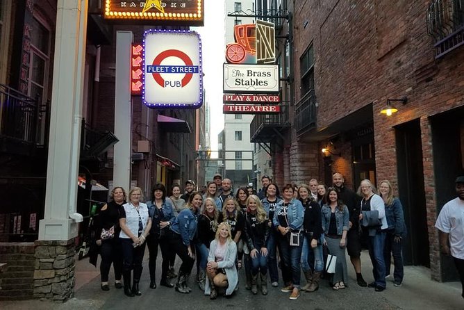 Nashville's Honky-Tonk Walking Sightseeing Pub Crawl - Who should book this experience
