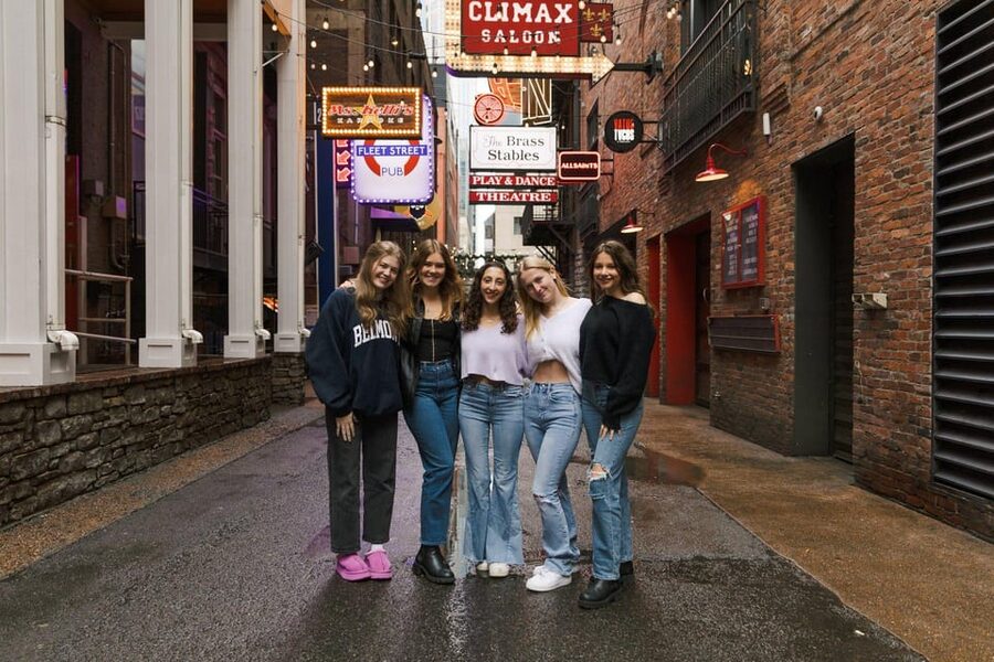 Nashville's Speakeasy Secrets: True Crime Tasting Pub Crawl - Printer’s Alley and Nashville’s less polished past
