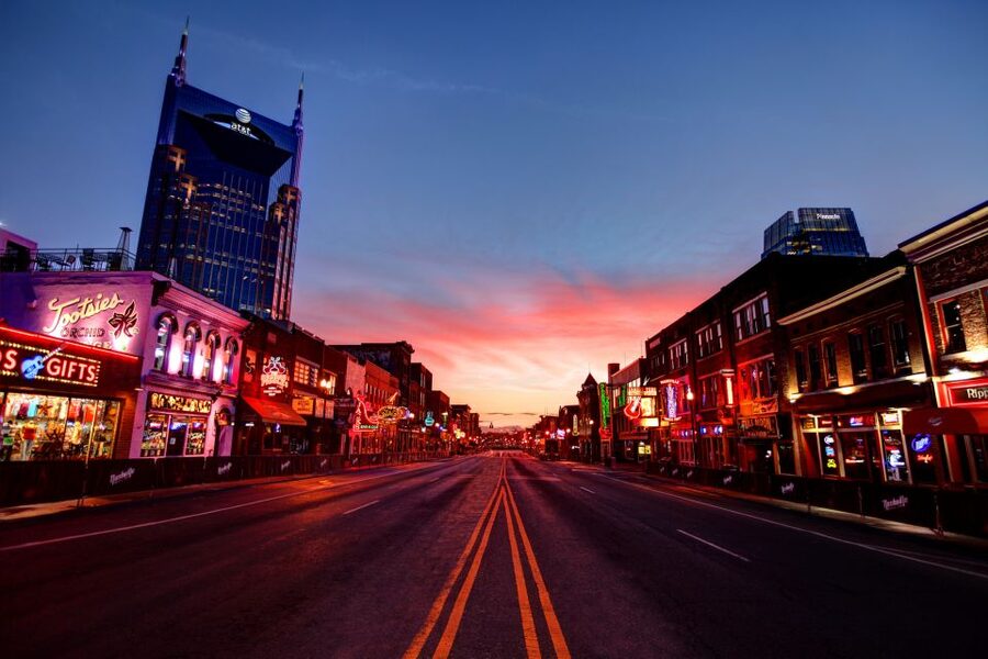 Nashville: Seeking Spirits Haunted Pub Crawl - Accessibility and practical planning