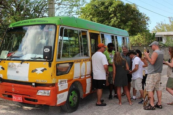 Negril One Love Bus Bar Crawl - Drink costs and the cash question