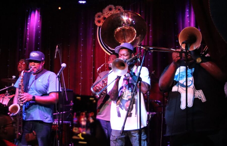New Orleans: Frenchmen Street VIP Live Music Pub Crawl - Who will enjoy this three-hour crawl