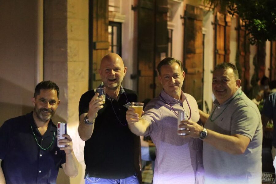 New Orleans: Ghost and Haunted Pub Crawl Tour with Free Shot - Dragon’s Den, Madame John’s Legacy, and the route’s variety