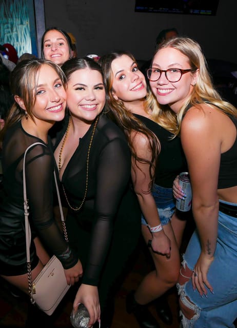 New Orleans: Guided Bourbon Street Bar Crawl with Shots - The final stop and the five-minute finish