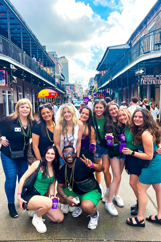 New Orleans: Guided Bourbon Street Bar Crawl with Shots - Should you book it?