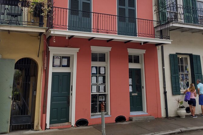 New Orleans Original True Crime Pub Crawl - Lafitte’s Blacksmith Shop Bar and the old New Orleans mood