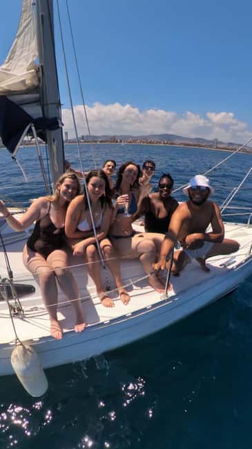 New Sailing / Boat Tour with Free Drinks and Tapas - Is $31 a Good Value?