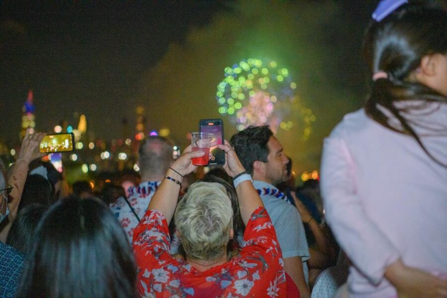 New York City: 4th of July Family Fireworks Party Cruise - Sailing past New York landmarks after 7 PM