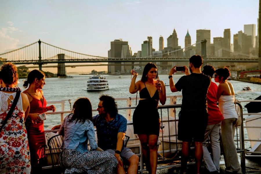 New York City: 4th of July Family Fireworks Party Cruise - Open bar, DJ, and four decks