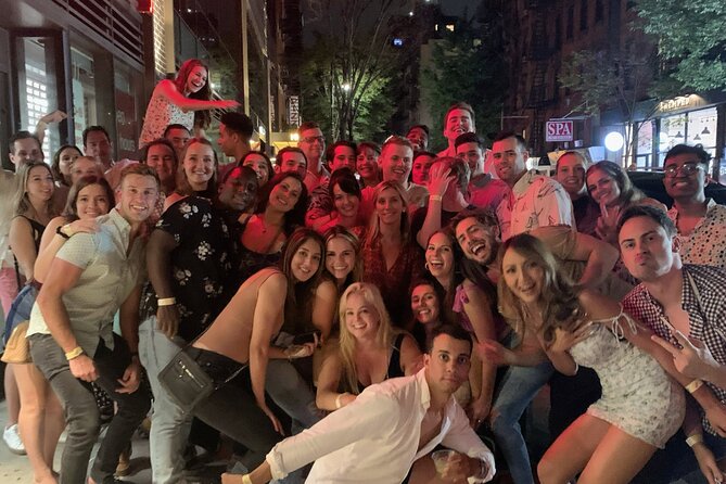 New York Nightlife: The Essential NYC Nightlife Experience - Moving through the bars near Bleecker Street