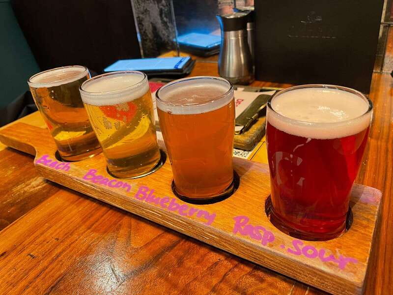 Newfoundland Beer Tasting Tour in St. John's - Three stops, seven Newfoundland beers