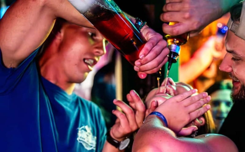 Nice: Bar/Pub Crawl with Free Shots and VIP Entry - Key points to know before you go