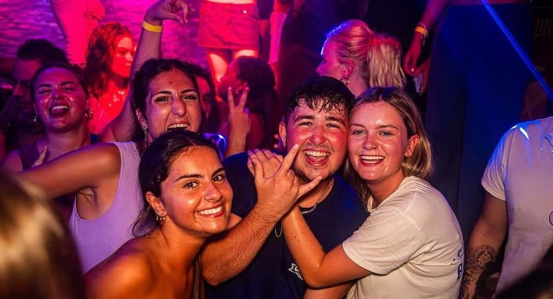 Nice: Bar/Pub Crawl with Free Shots and VIP Entry - Who will enjoy this most?
