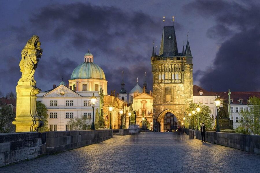 Night tour: Dark Side of Prague with Craft Beer - The craft beer stop and what it adds