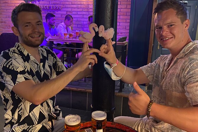 Nightlife Tour - Barcelona Bar Crawl with Flamingos - Why this Barcelona bar crawl works for solo nights