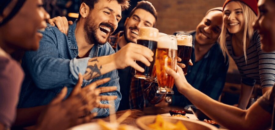 Nuremberg: Bar and Club Tour with Free Shots and Free Entry - What the Nuremberg night actually looks like