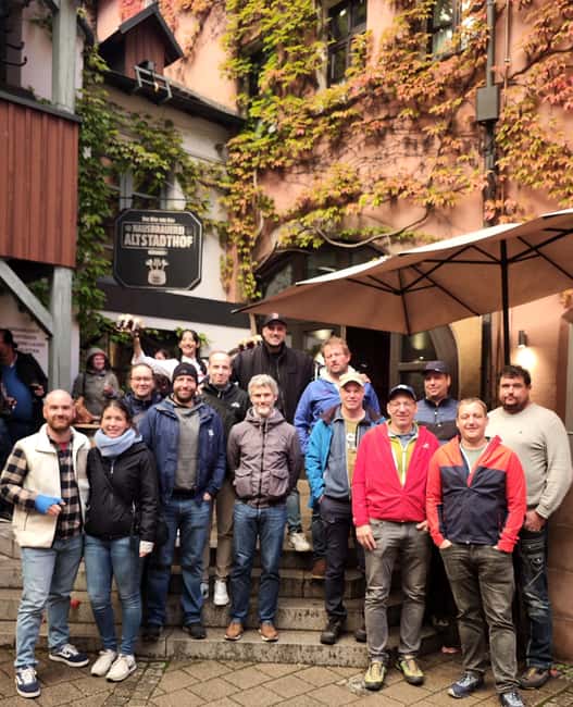 Nuremberg: Castle and Old Town Tour - incl. Tickets and red beer tasting - Starting beside the Hexenhäusle