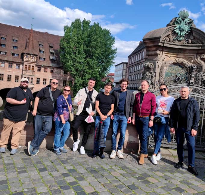 Nuremberg: Castle and Old Town Tour - incl. Tickets and red beer tasting - The Imperial Castle and the Deep Well