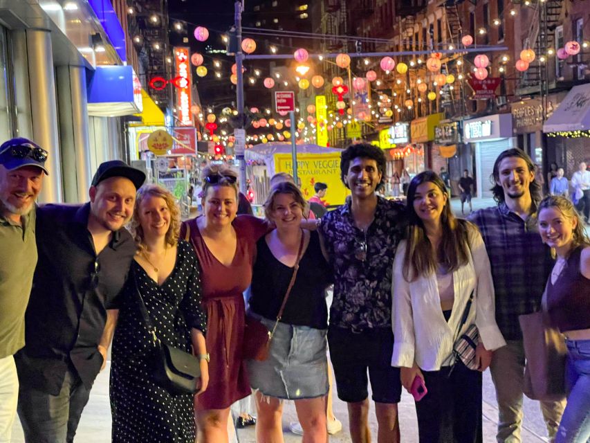 NYC Bar Tour: Gangsters, Heroes + Bright Lights of Broadway - Scavenger hunts, questions and prizes