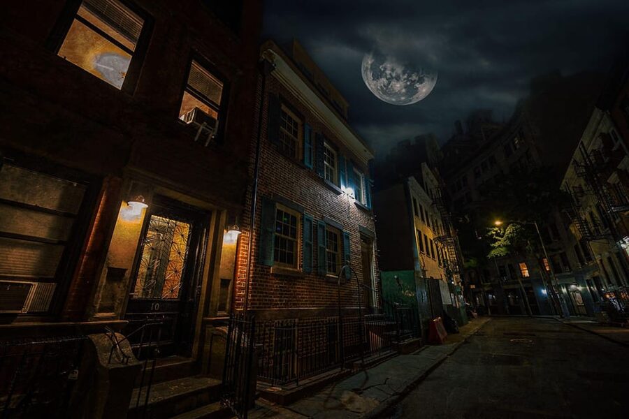 NYC: Boos & Booze Haunted Pub Crawl - Hangman’s Elm and Jefferson Market Library