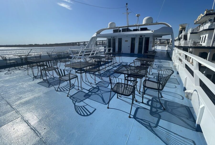 NYC: July 4th Fireworks Party Cruise with BBQ Buffet & Bar - Five things to know before boarding