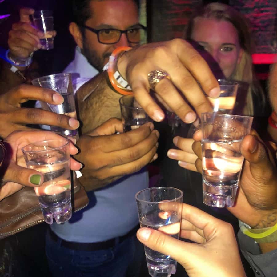 NYC Pub Crawl and Rooftop Clubbing Experience - Moving between venues safely