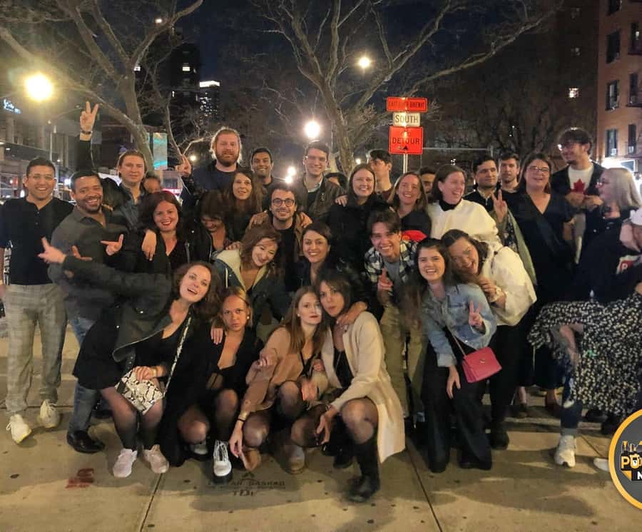 NYC Pub Crawl and Rooftop Clubbing Experience - Fast-track entry at the final club