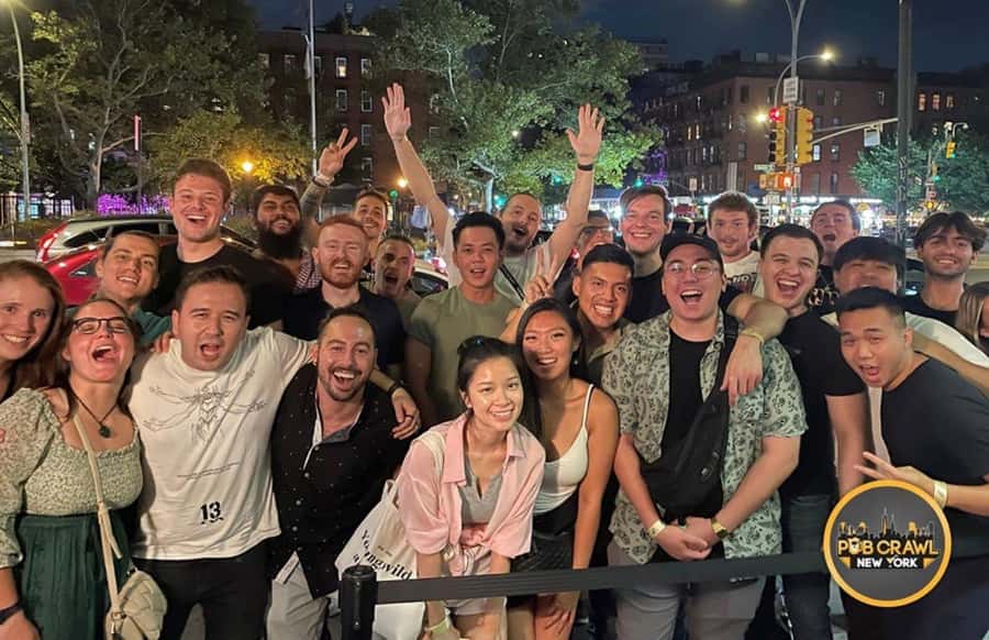 NYC Pub Crawl and Rooftop Clubbing Experience - Who will enjoy this pub crawl