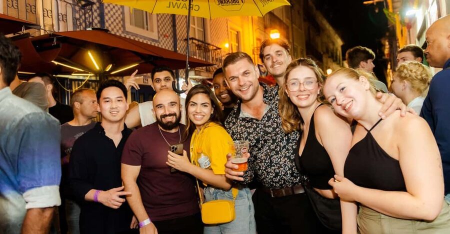 NYE Pub Crawl + VIP Club Entry - Booking, cancellation, and practical timing