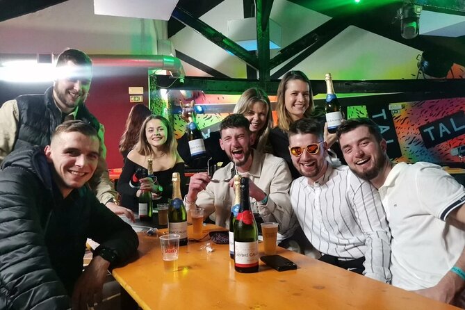 NYE Pub Crawl + VIP Club Entry - Welcome shots and the first bar