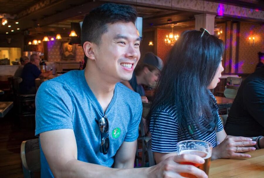 Oahu: Sips & Secrets of Hawaii Pub Crawl - Who will get the most from this experience