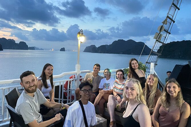 Oasis Bay Party Cruise 3 Days 2 Nights - Ha Long Bay Tour - Dawn on the bay and the move to Cat Ba