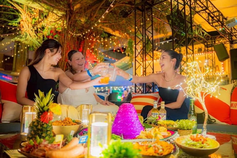 Okinawa:Sky BAR TOPTREE Nightclub Entry Ticket+Drink & VIP - At the top of Don Quijote on Kokusai Street