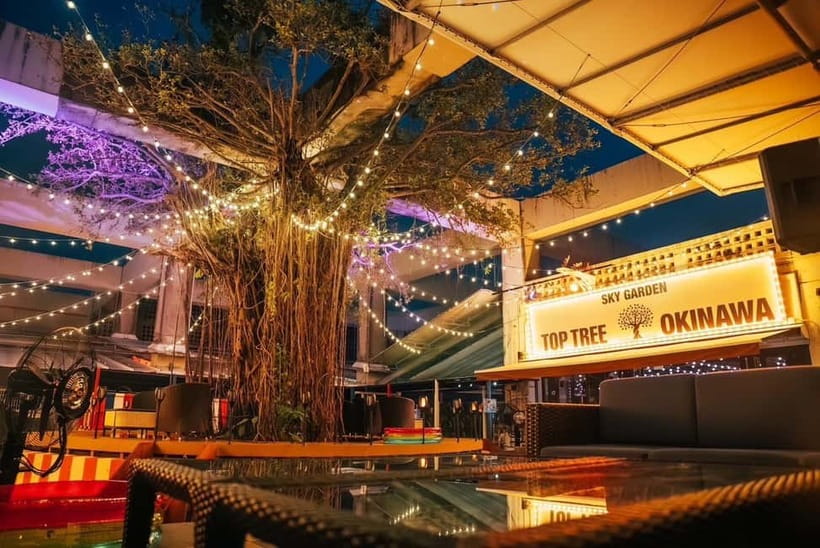 Okinawa:Sky BAR TOPTREE Nightclub Entry Ticket+Drink & VIP - Choosing between two drinks and unlimited drinks