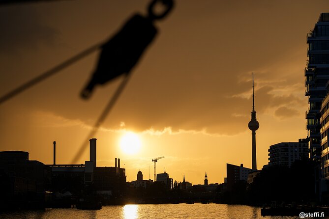 Old Berlin Beer Evening Sunset Cruise on Steamship - Weather, mobility, and practical comfort