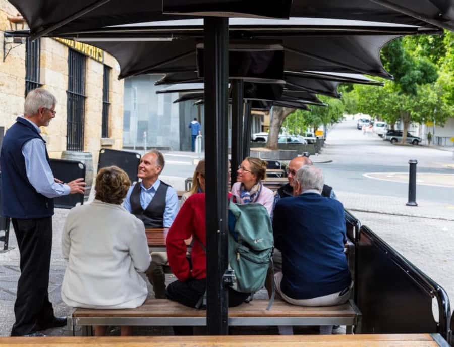 Old Hobart Pub Tour - Hobart’s past begins on the pavement