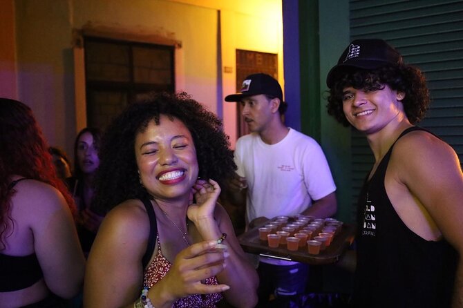 Old San Juan Bar Crawl: Experience Local Hotspots - Heat, Crowds, and Comfortable Shoes