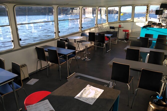 One hour Hen or Stag private party boat Budapest with unlimited beer and wine - Music, decks, and the party setup