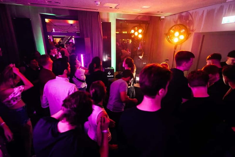 Original Hamburg Pub Crawl Sex & Crime St. Pauli Tour - Practical tips for a smoother night