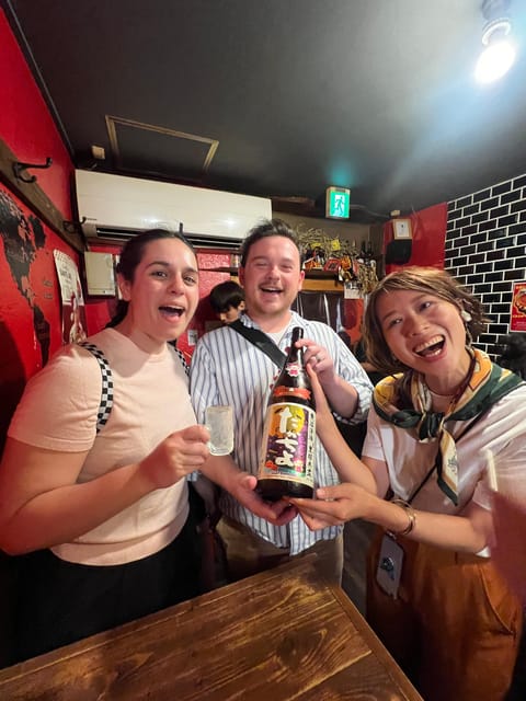 Osaka Bar Hopping | Explore Hidden Bars & Izakayas in Namba - The first bar: a quick introduction to Osaka drinking culture