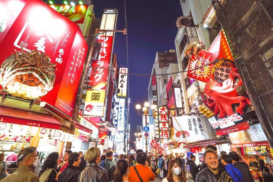 Osaka: Bar-Hopping Night Tour in Namba - The second bar and unfamiliar local dishes