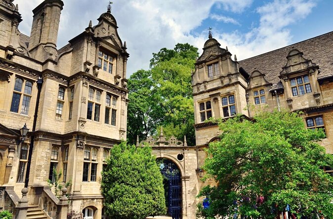 Oxford: City, Universities and Pubs Walking Tours - Key points to know before you book